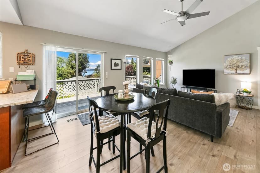 Property photo for 27917 10th Avenue S #unit 1, Des Moines photo 6