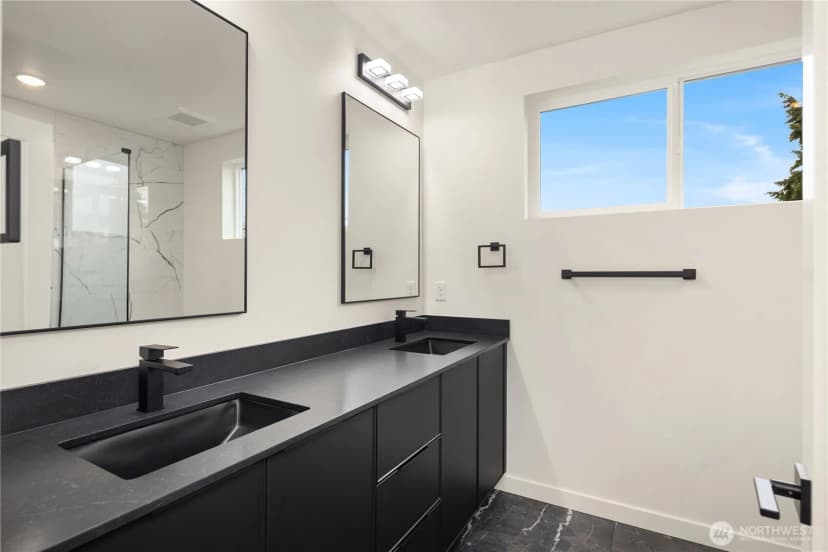 Property photo for 7334 25th Avenue Nw, Seattle photo 20