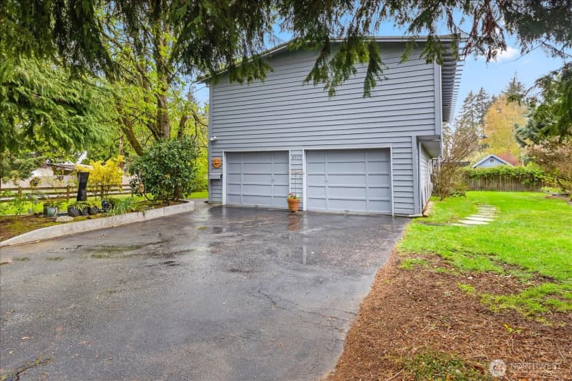 Property photo for 8505 236th Street Sw, Edmonds photo 2