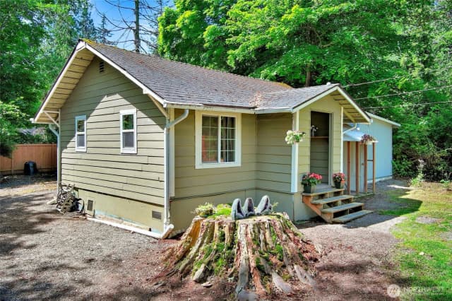 Property photo for 5000 Lakewood Road, Stanwood