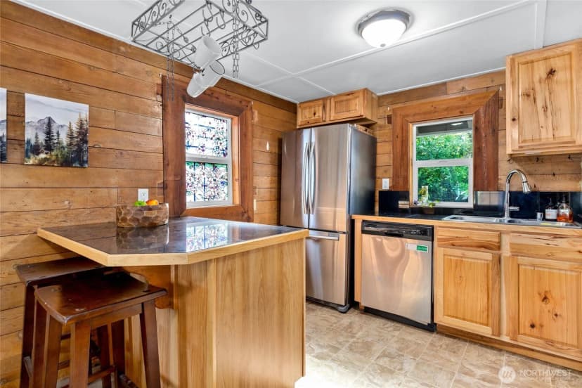 Property photo for 5000 Lakewood Road, Stanwood photo 9