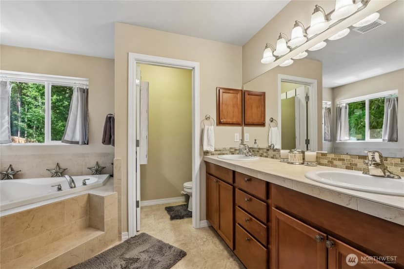 Property photo for 27661 Mcintosh Loop Ne, Kingston photo 15