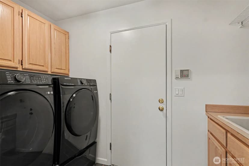 Property photo for 23405 Se 27th Court, Sammamish photo 33