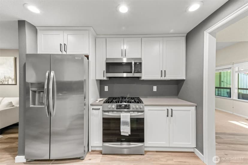 Property photo for 909 30th Street Nw #2c, Gig Harbor photo 13