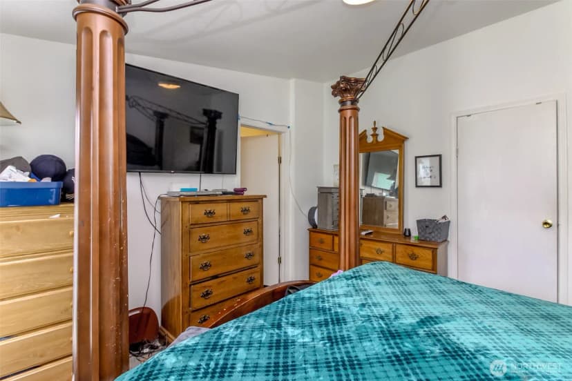 Property photo for 8216 19th Avenue E #10, Tacoma photo 16