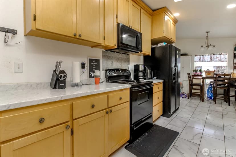 Property photo for 8216 19th Avenue E #10, Tacoma photo 10