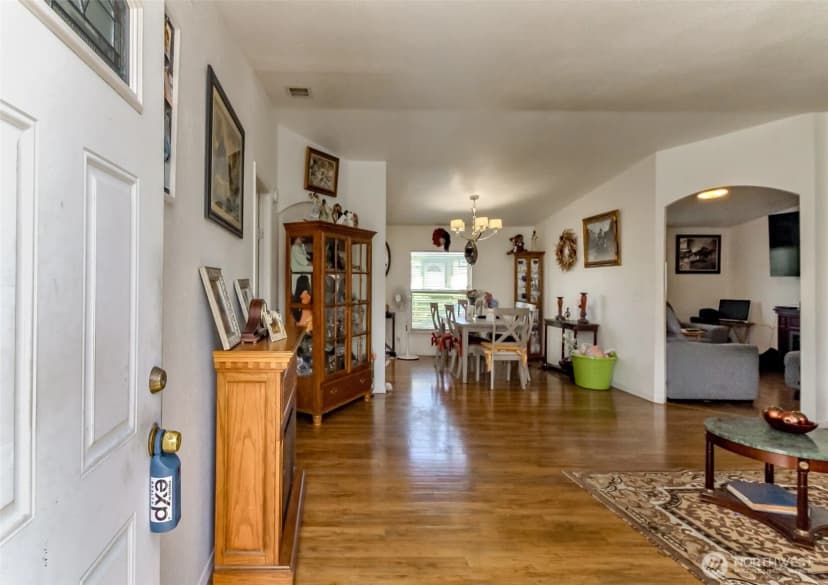 Property photo for 8216 19th Avenue E #10, Tacoma photo 2