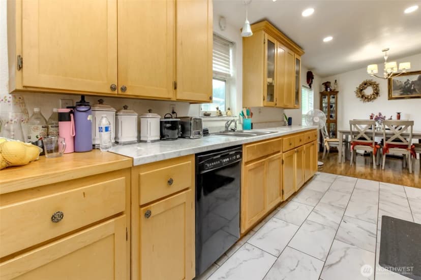 Property photo for 8216 19th Avenue E #10, Tacoma photo 9