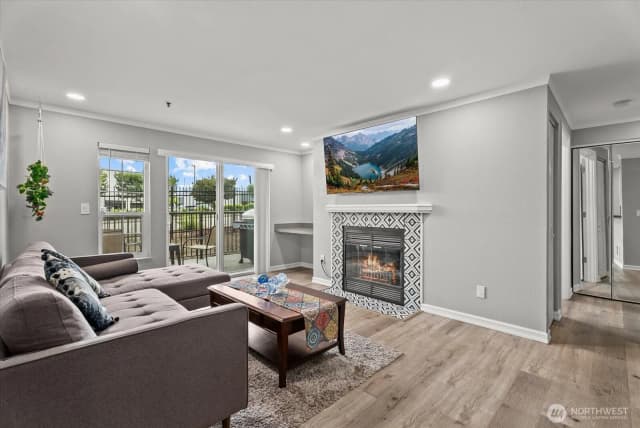 Property photo for 215 100th Street Sw #a106, Everett photo 2