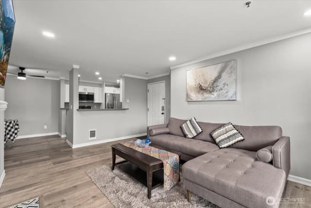 Property photo for 215 100th Street Sw #a106, Everett photo 4