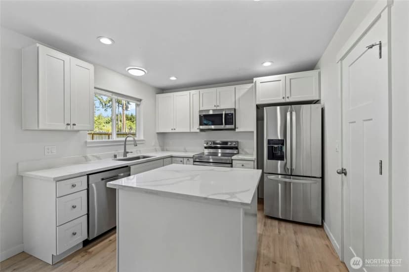 Property photo for 1299 Russell Drive, Coupeville photo 6