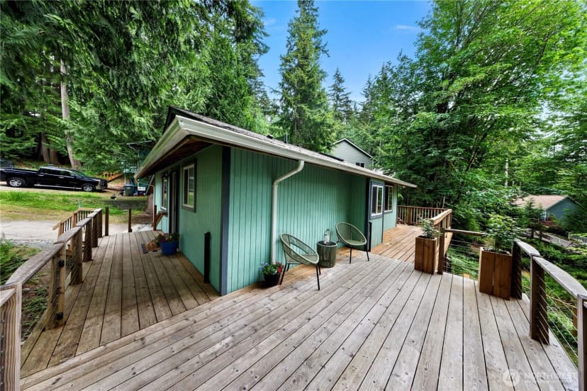 Property photo for 140 Windward Dr, Bellingham photo 8
