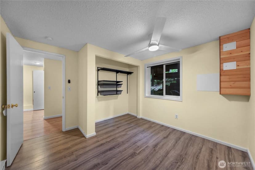 Property photo for 140 Windward Dr, Bellingham photo 24