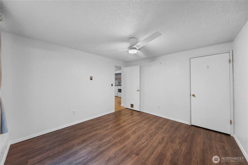 Property photo for 140 Windward Dr, Bellingham photo 27