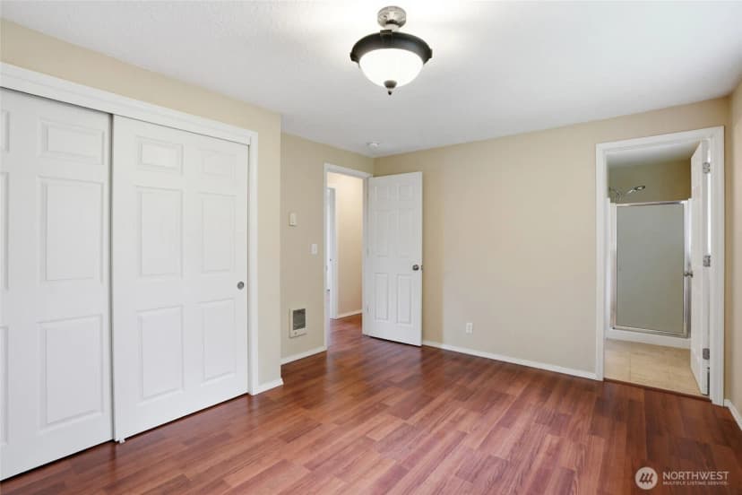Property photo for 511 W 3rd Street, La Center photo 27