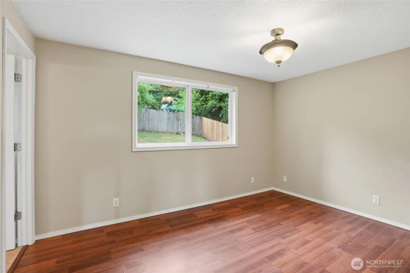Property photo for 511 W 3rd Street, La Center photo 26