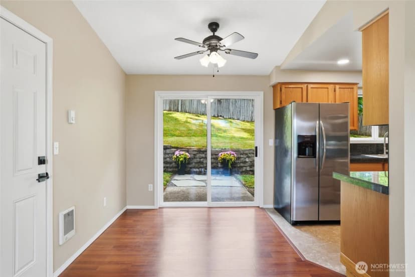 Property photo for 511 W 3rd Street, La Center photo 11