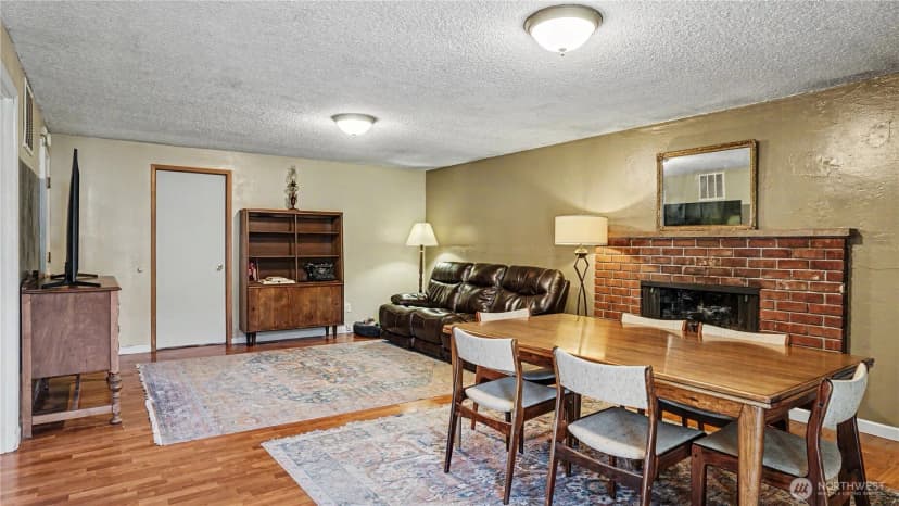 Property photo for 23719 99th Avenue S, Kent photo 11