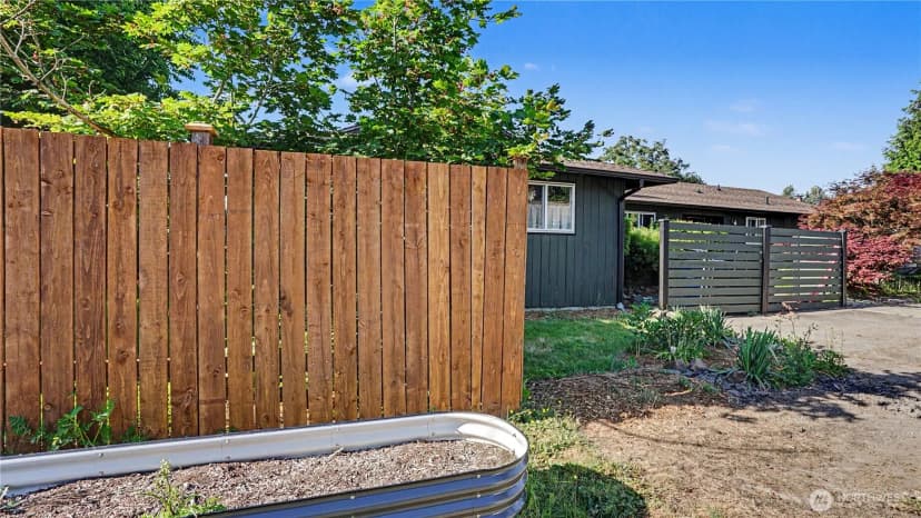 Property photo for 23719 99th Avenue S, Kent photo 29