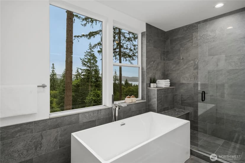 Property photo for 21037 Ne 15th Street, Sammamish photo 23