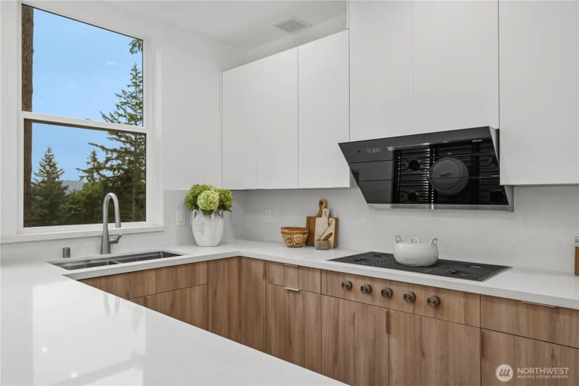 Property photo for 21037 Ne 15th Street, Sammamish photo 14