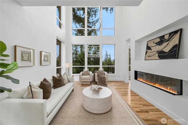 Property photo for 21037 Ne 15th Street, Sammamish photo 4