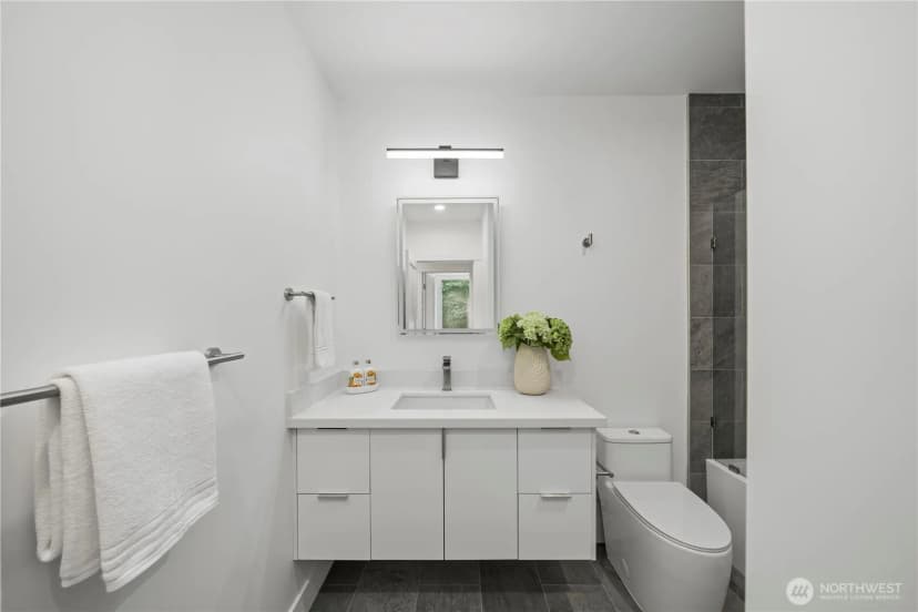 Property photo for 21037 Ne 15th Street, Sammamish photo 31
