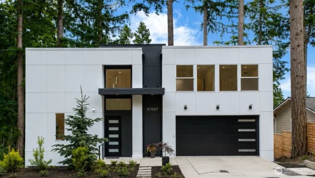Property photo for 21037 Ne 15th Street, Sammamish photo 2
