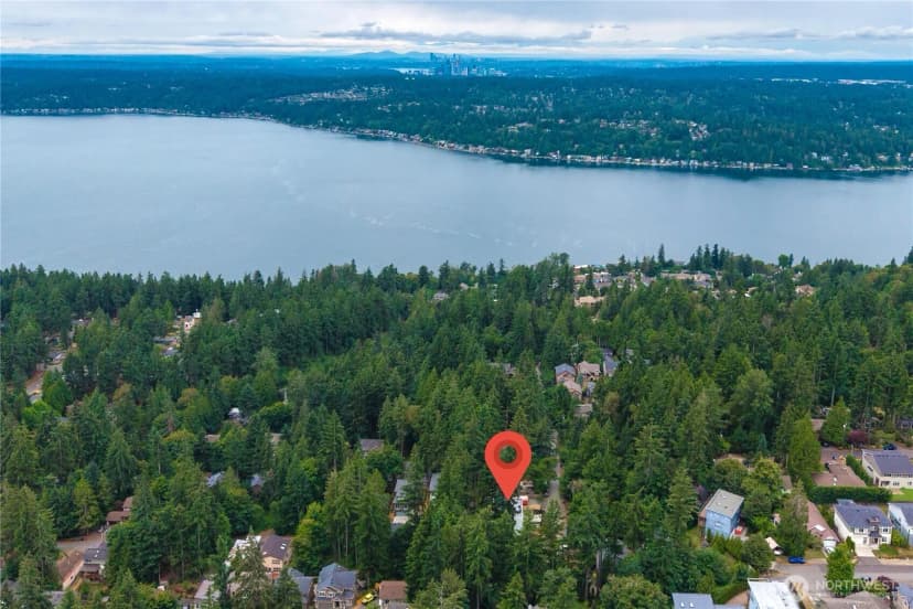 Property photo for 21037 Ne 15th Street, Sammamish photo 3
