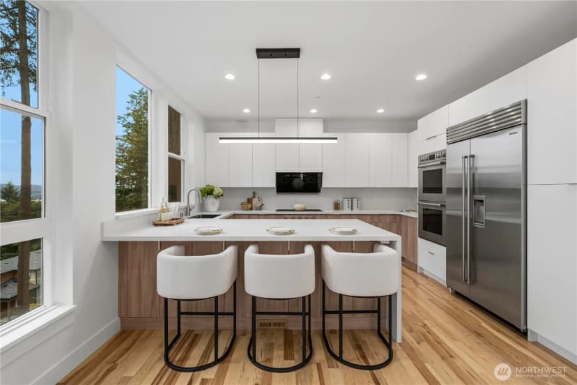 Property photo for 21037 Ne 15th Street, Sammamish photo 10