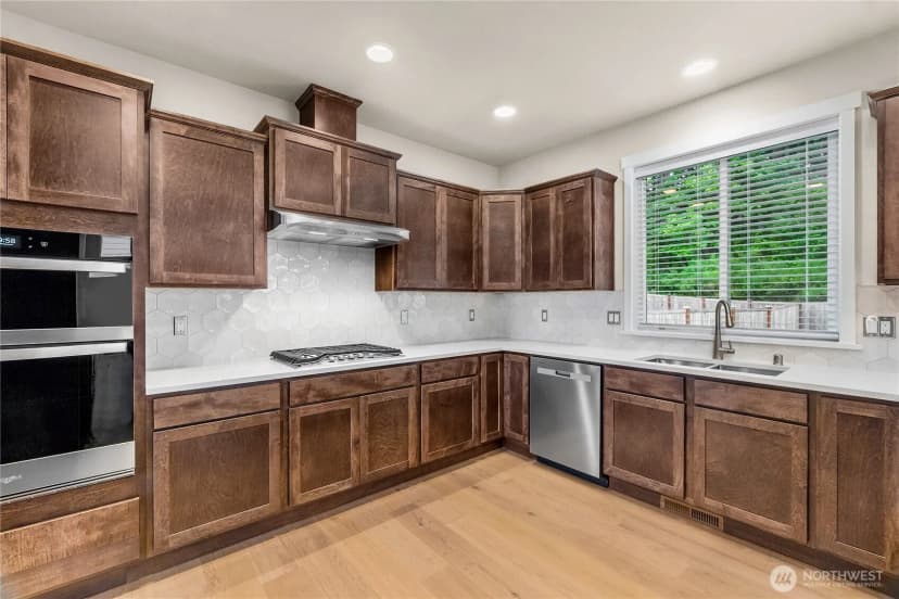 Property photo for 836 Bodie Street Se, Lacey photo 9