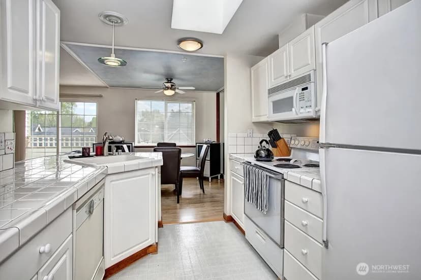 Property photo for 10824 Se 170th Street #b304, Renton photo 7