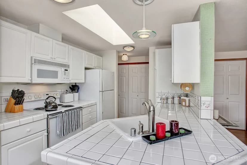Property photo for 10824 Se 170th Street #b304, Renton photo 6