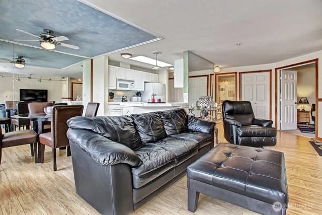 Property photo for 10824 Se 170th Street #b304, Renton photo 5
