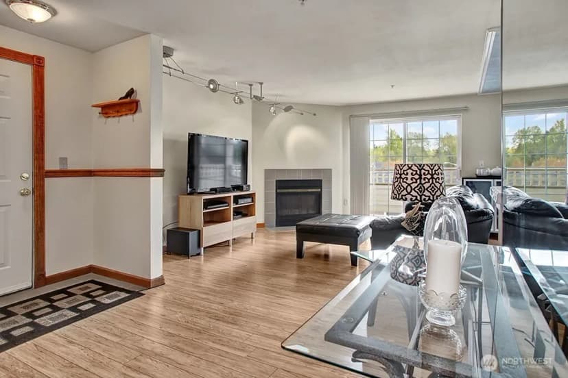 Property photo for 10824 Se 170th Street #b304, Renton photo 2