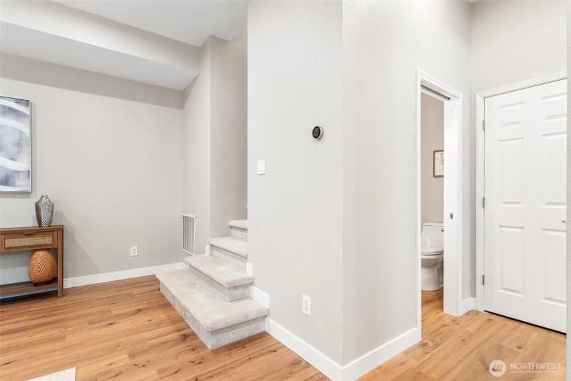 Property photo for 18912 108th Lane Se, Renton photo 16