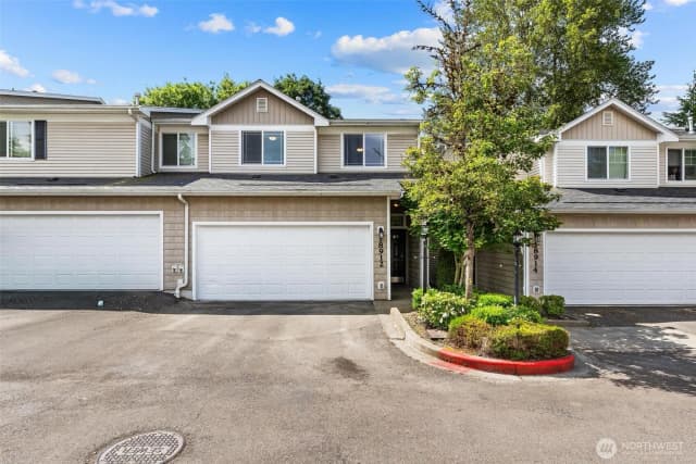 Property photo for 18912 108th Lane Se, Renton photo 3