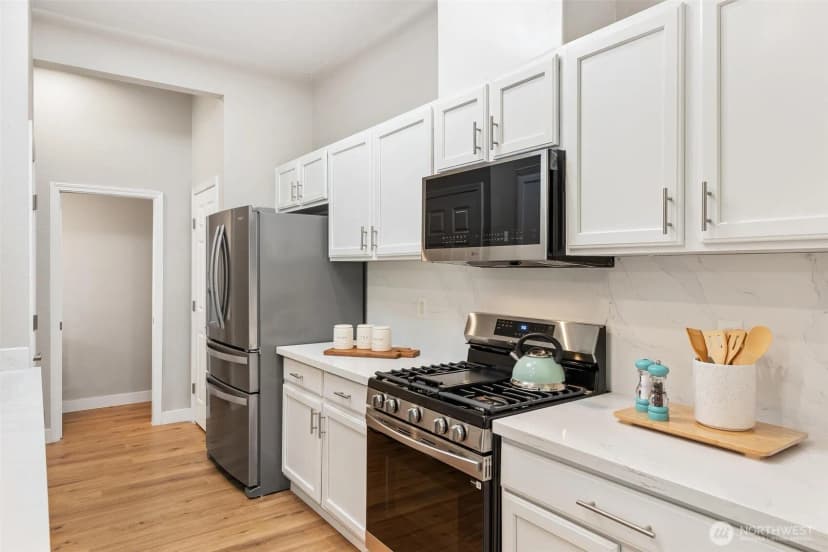 Property photo for 18912 108th Lane Se, Renton photo 11