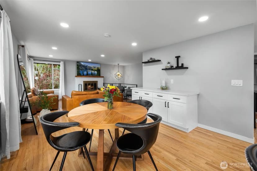 Property photo for 18230 88th Avenue W, Edmonds photo 8