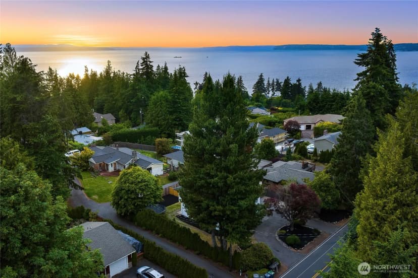 Property photo for 18230 88th Avenue W, Edmonds photo 39