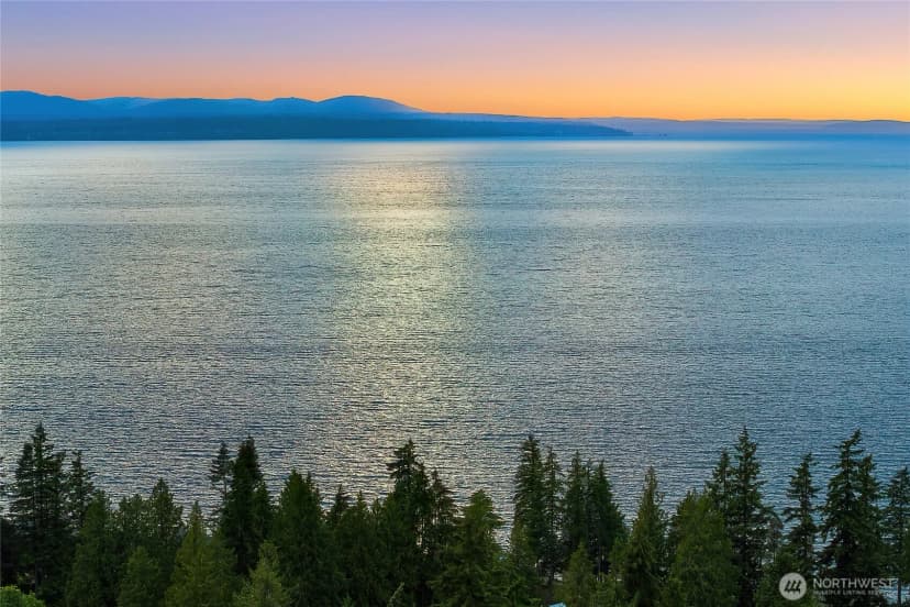 Property photo for 18230 88th Avenue W, Edmonds photo 37