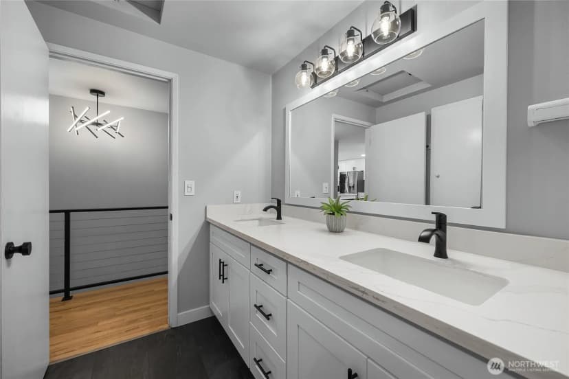 Property photo for 18230 88th Avenue W, Edmonds photo 16
