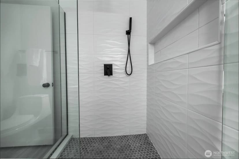 Property photo for 18230 88th Avenue W, Edmonds photo 24