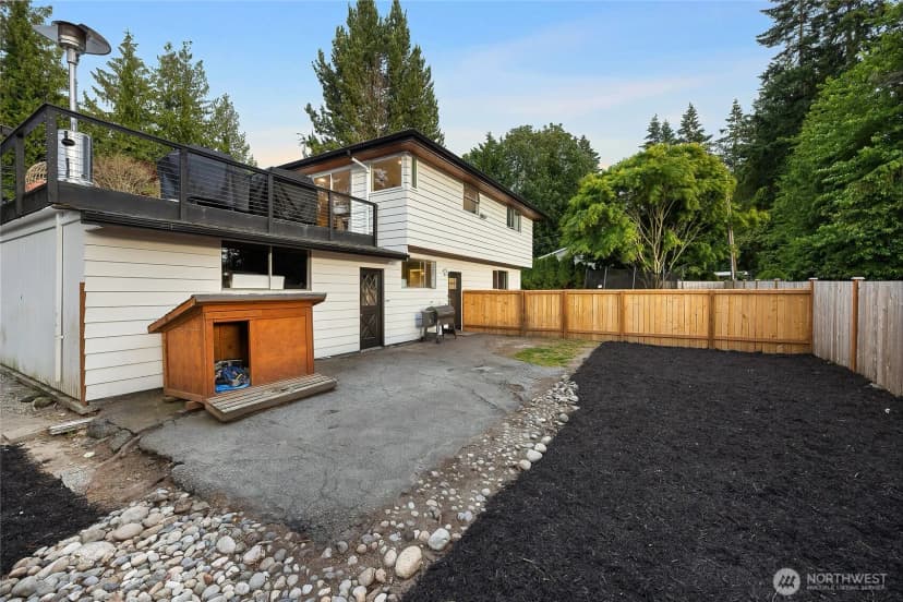 Property photo for 18230 88th Avenue W, Edmonds photo 32