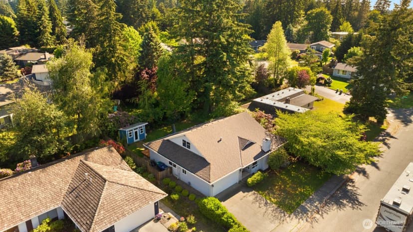 Property photo for 14211 Se 162nd Place, Renton photo 29