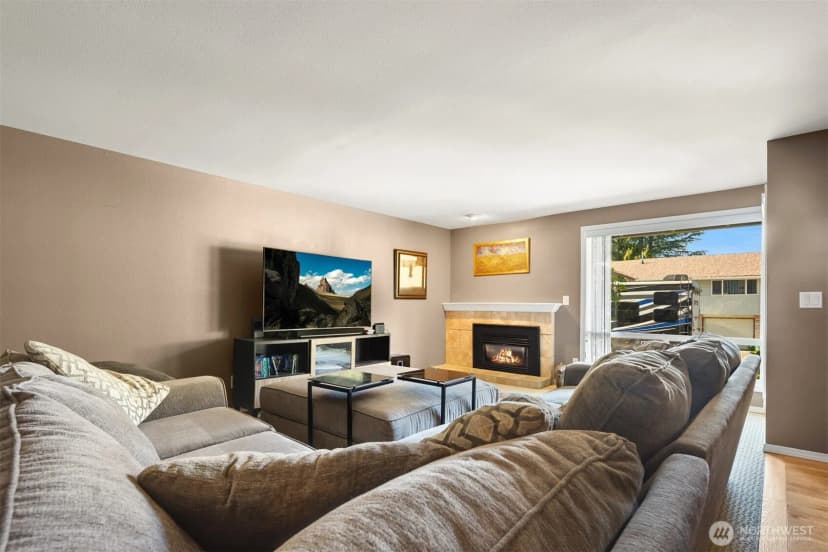 Property photo for 14211 Se 162nd Place, Renton photo 9