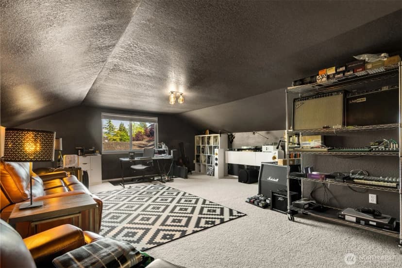 Property photo for 14211 Se 162nd Place, Renton photo 18