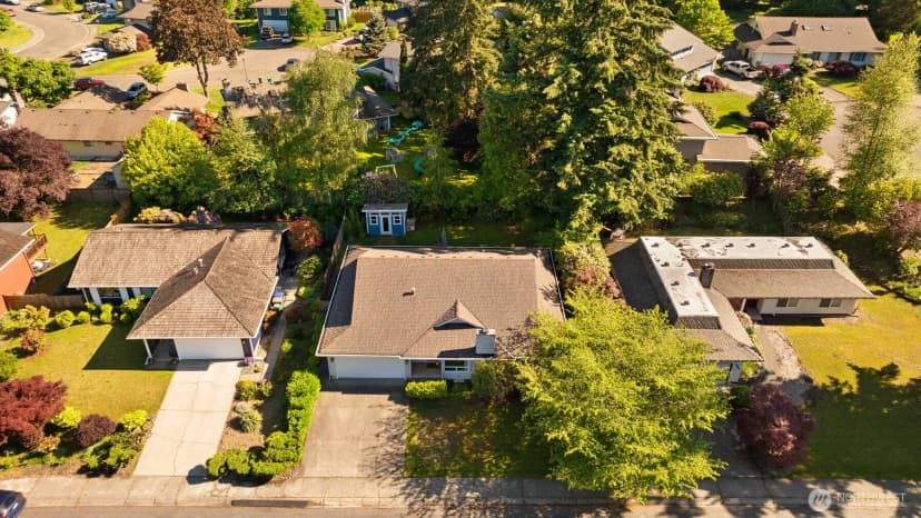Property photo for 14211 Se 162nd Place, Renton photo 34