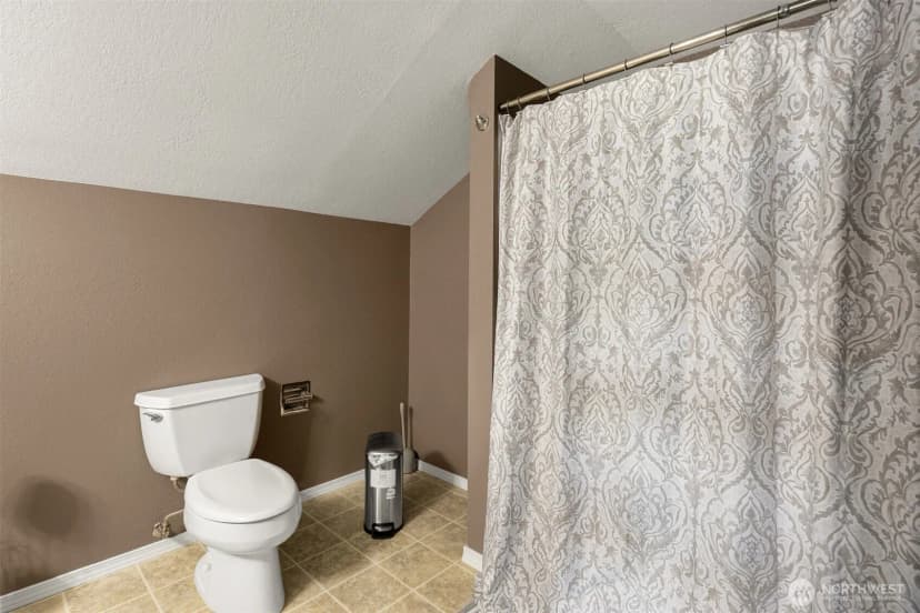 Property photo for 14211 Se 162nd Place, Renton photo 21