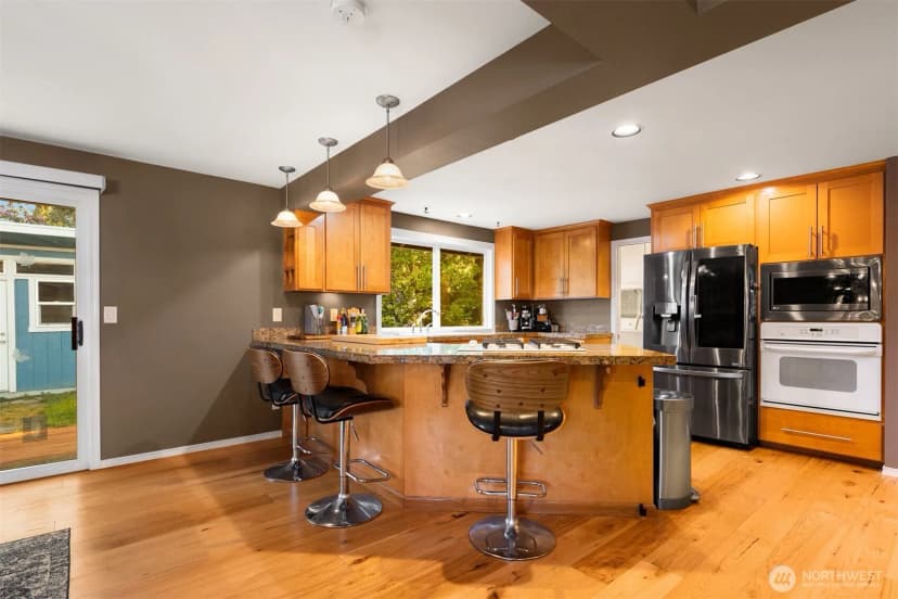 Property photo for 14211 Se 162nd Place, Renton photo 6